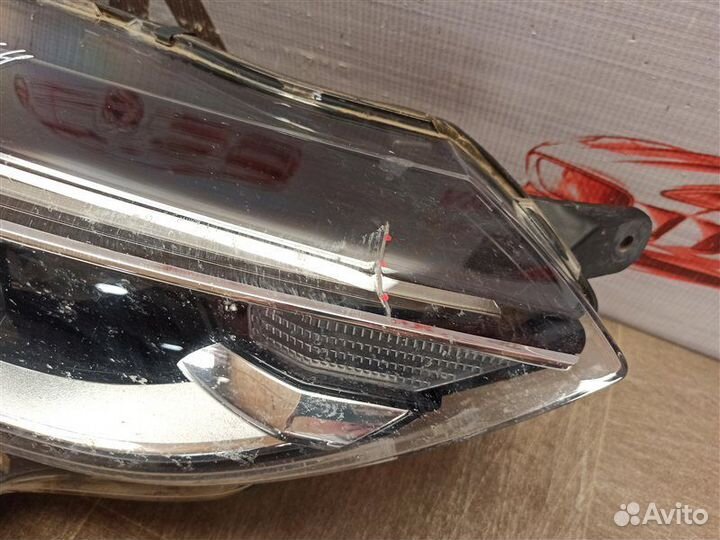 Фара правая Renault Arkana