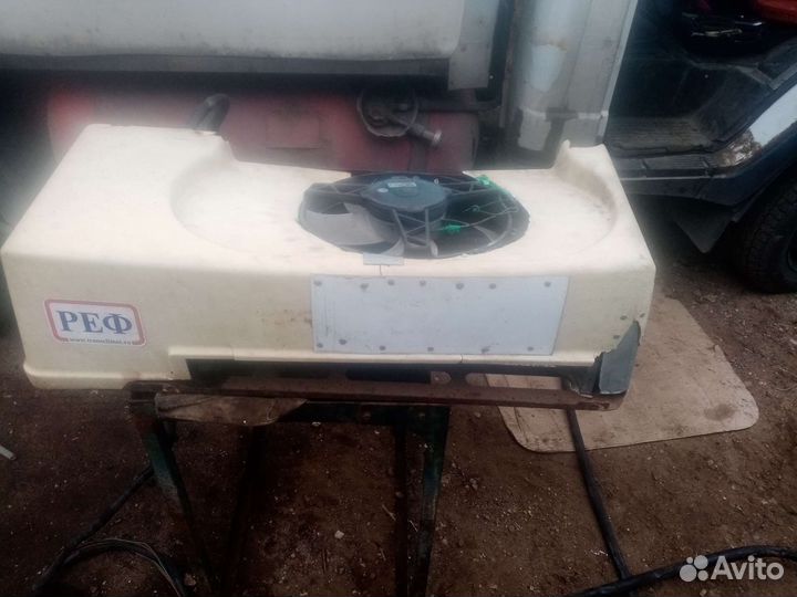 Продам рефрежератор Реф 200