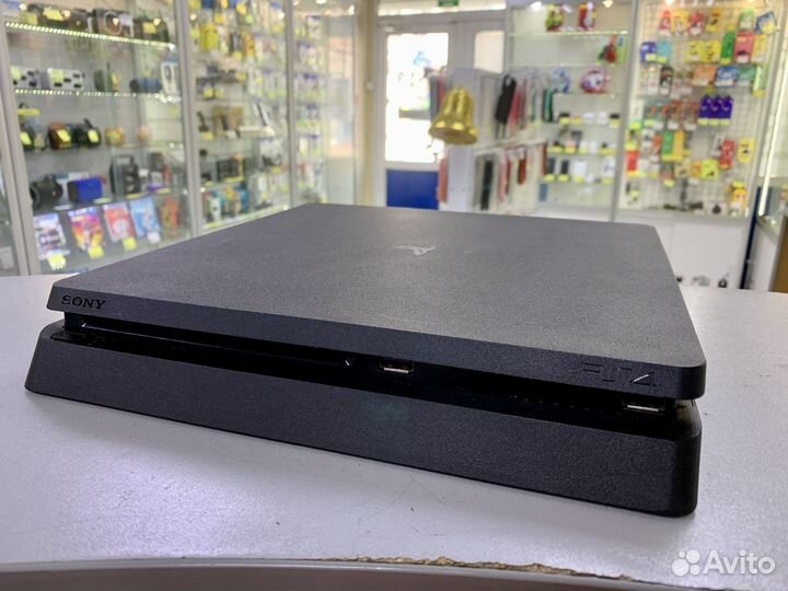 Sony PlayStation 4 Slim 1TB CUH-2208B + FIFA2019