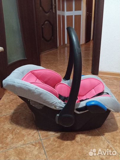 Детское кресло-люлька автомобильное
