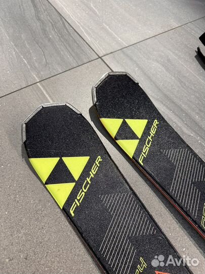 Горные лыжи Fischer RC4 The Curv