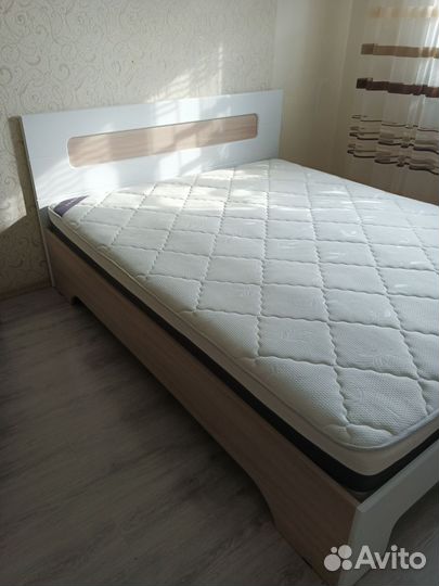 Двухъярусная кровать