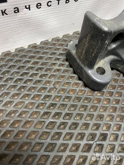 Кронштейн рессоры Volvo FH13 1629744