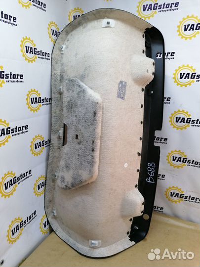 Обшивка крышки багажника Volkswagen Passat B5