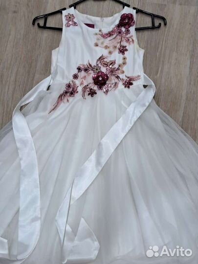 Праздничное платье