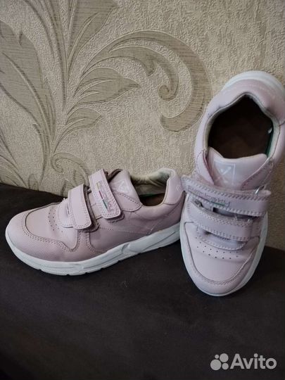 Кроссовки из натуральной кожи для девочки