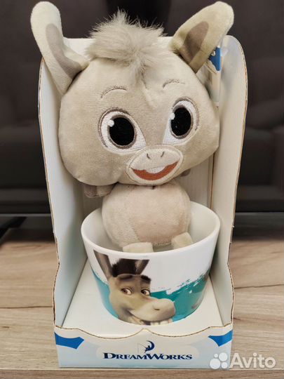Игрушка в кружке магнит