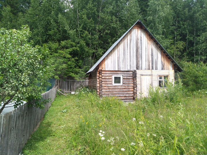 Дом 25 м² на участке 7 сот.