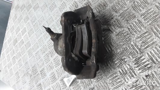 Суппорт тормозной передний левый mercedes benz C-c