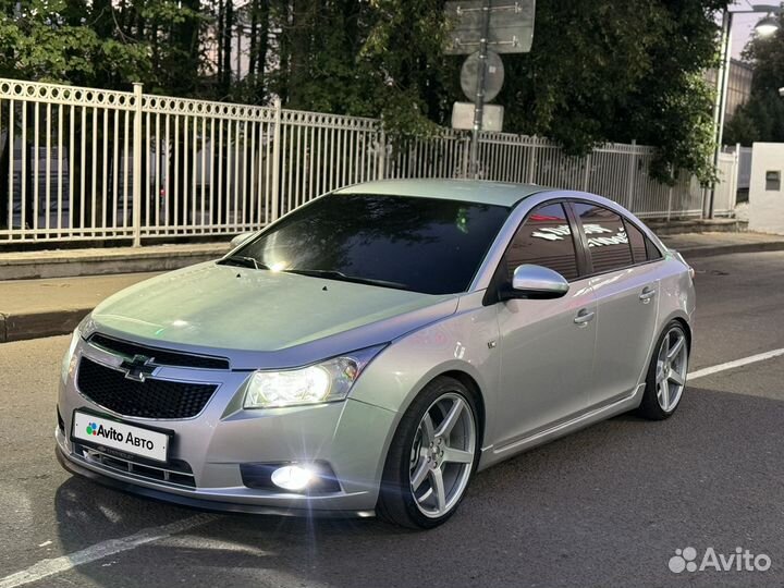 Chevrolet Cruze 1.8 AT, 2011, 200 000 км