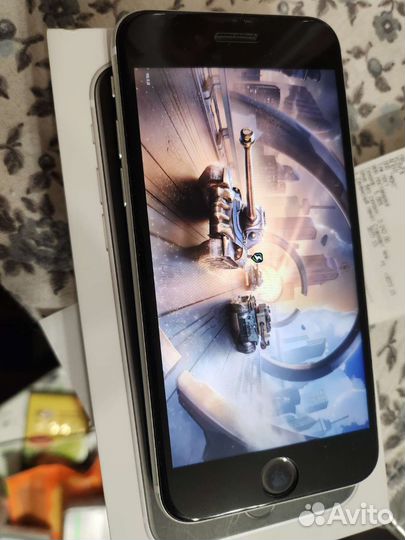Телефон iPhone se 2020 64gb