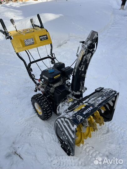 Снегоуборочная машина бензиновый Huter SGC 8.0
