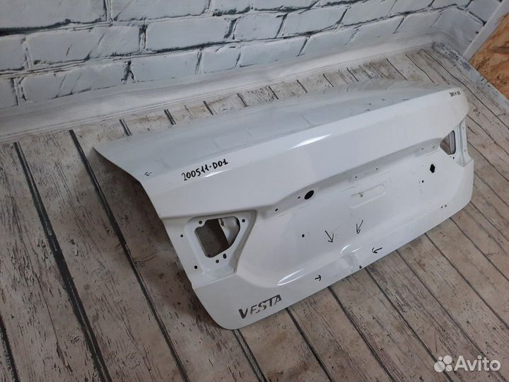 Крышка багажника LADA Vesta Веста