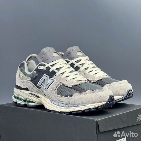 Кроссовки New Balance 2002R