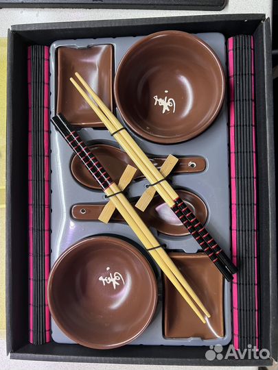 Набор посуды для суши и роллов