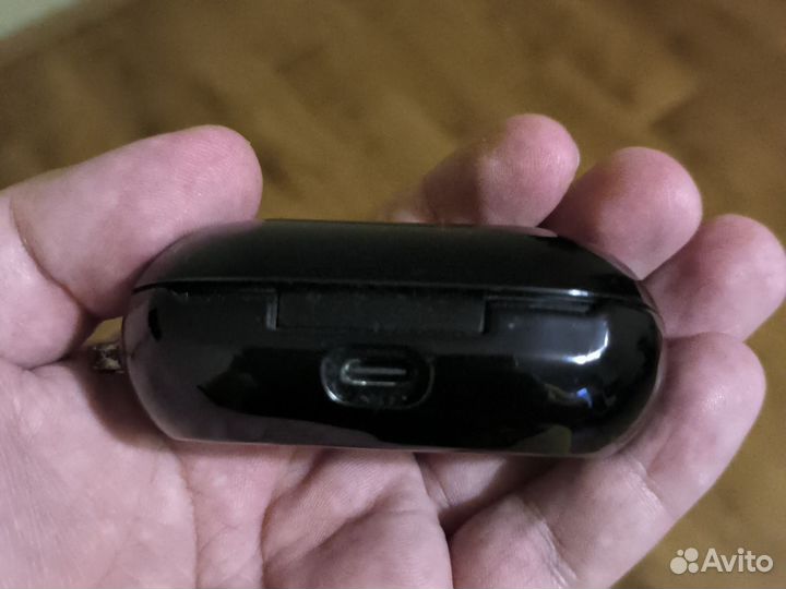 Беспроводные bluetooth наушники Samsung buts