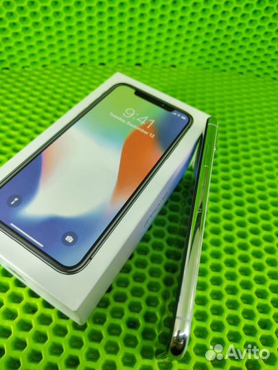 iPhone X, 256 ГБ