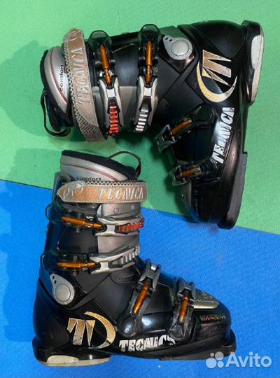 Ботинки для горных лыж