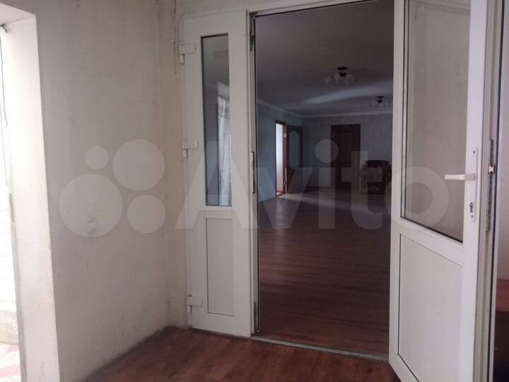 Дом 244 м² на участке 15 сот.