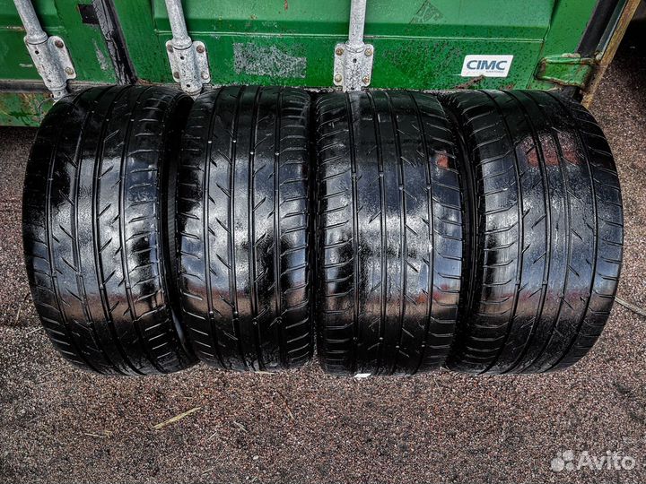 Achilles ATR Sport 2 245/40 R19 и 275/35 R19 98W