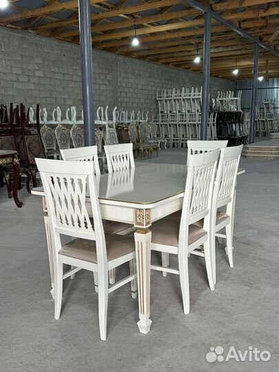 Столы и стулья 