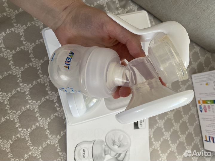 Молокоотсос avent ручной бу