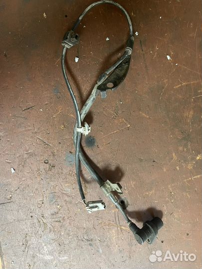 Датчик абс передний левый