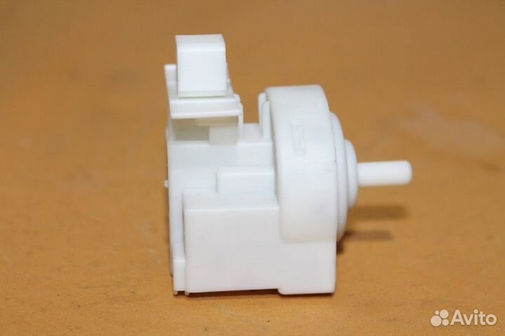 Прессостат Electrolux 3792216040 бу. 5508