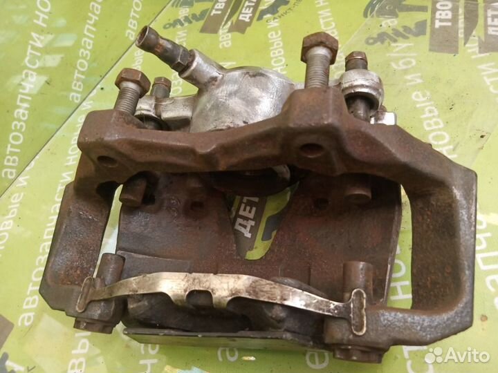 Суппорт передний правый Mercedes-Benz C207 E-Coupe