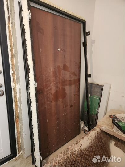 Дверь входная металлическая