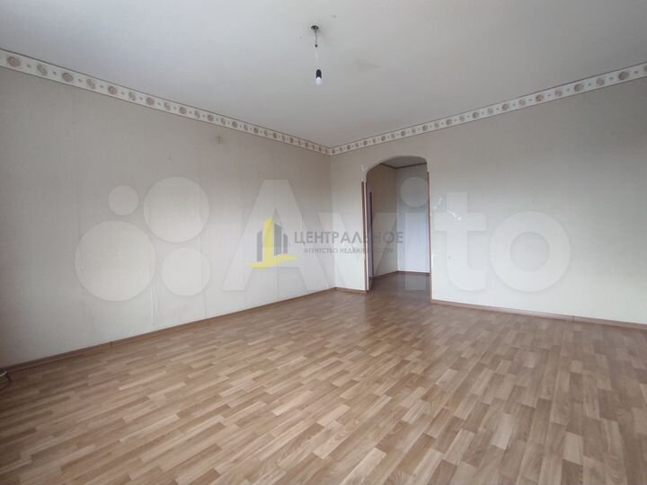 4-к. квартира, 75 м², 8/9 эт.