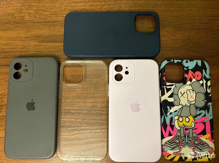 Чехол на iPhone 12