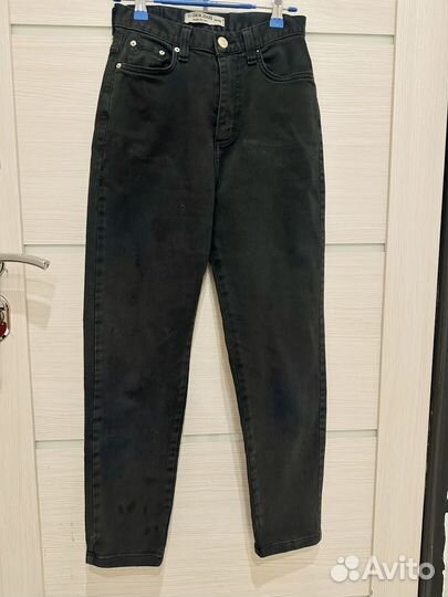 Джинсы черные