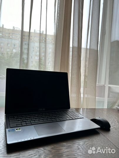 Ноутбук asus