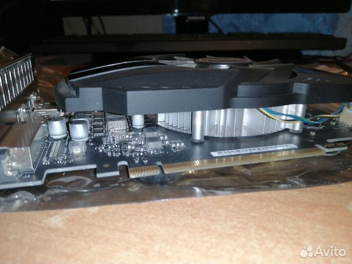 Видеокарта gtx 1050 ti Asus 4GB gddr5