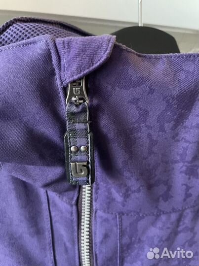 Сноубордическая куртка burton