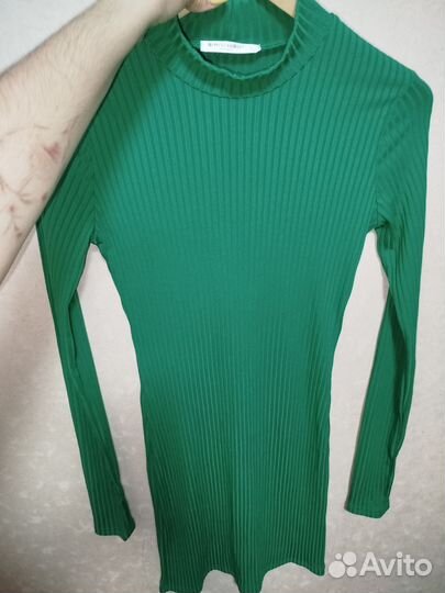 Зеленое платье