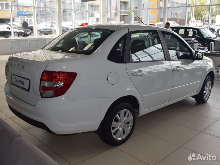 LADA Granta 1.6 МТ, 2022