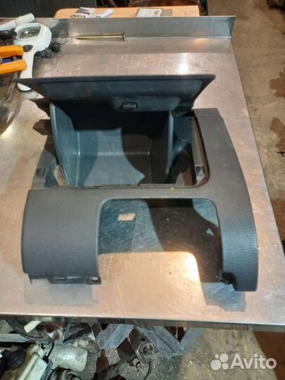 Бардачок левый VW Jetta 5