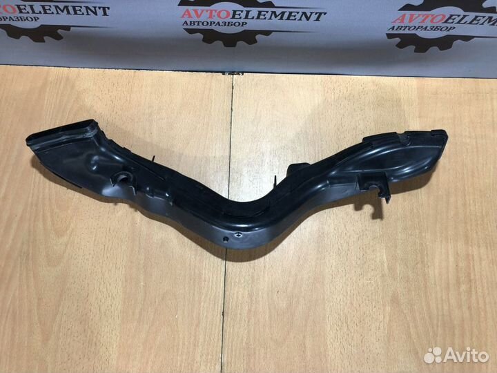 Воздухозаборник Форд Фокус 2