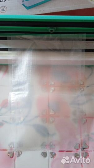 Вакуумный упаковщик продуктов