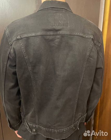 Джинсовая куртка Levi's мужская (M)