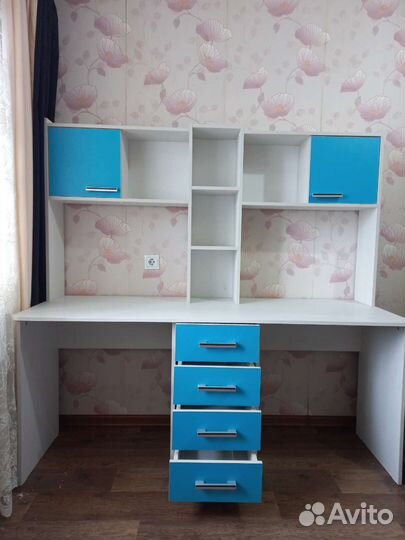 Детский школьный уголок