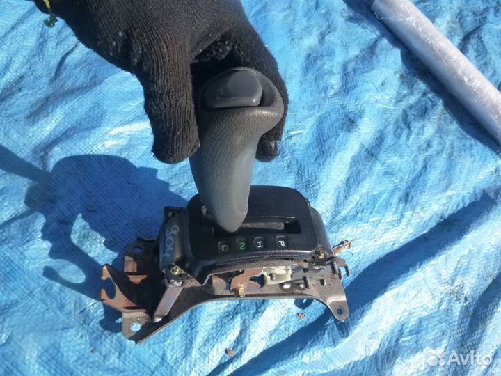 Селектор АКПП Mitsubishi Challenger K99 6G74 2000