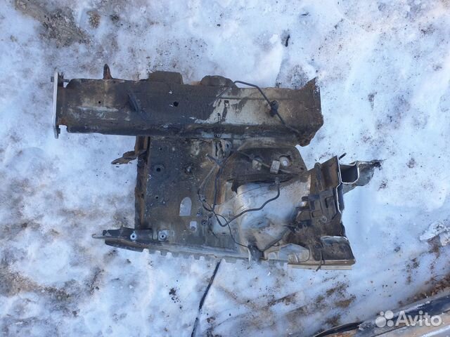 Лонжерон передний левый Audi A4 B6 Ауди А4 Б6