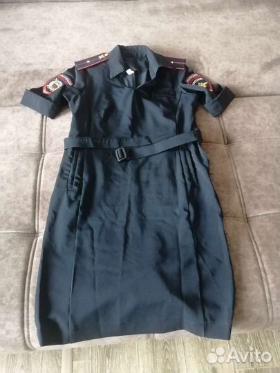Форма женская (полиция)