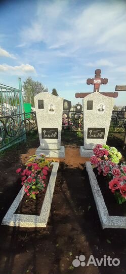 Памятники из мраморной крошки