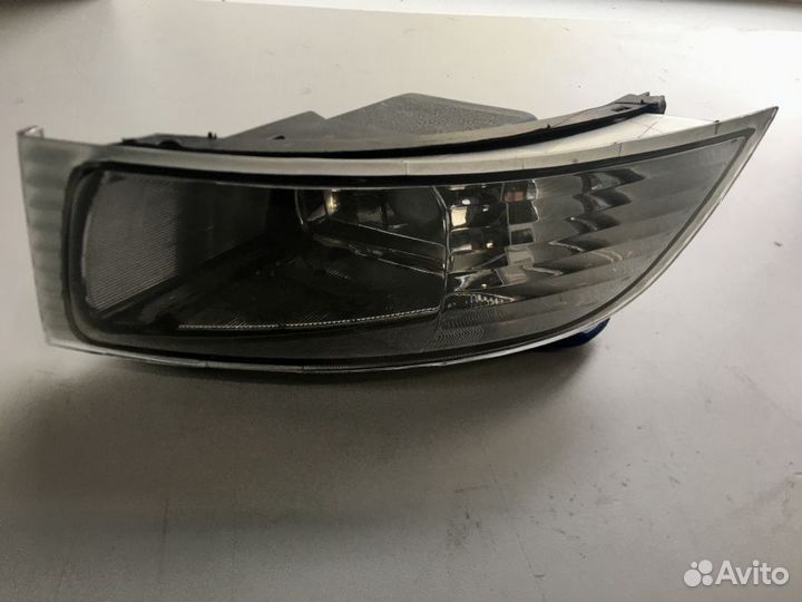 Фара противотуманная левая Lexus GX470 2002-2009