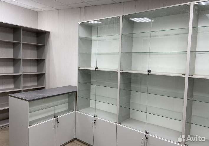 Витрины прилавки стеллажи торговое оборудование