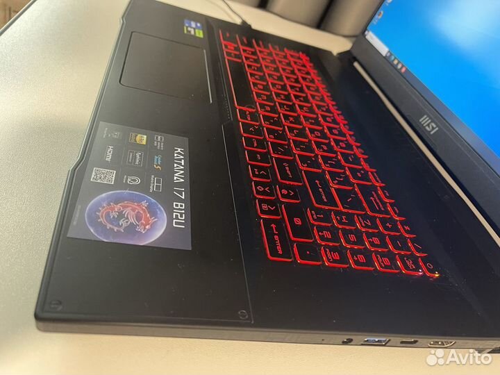 Игровой ноутбук MSI katana 17 i5 12450, RTX 2050